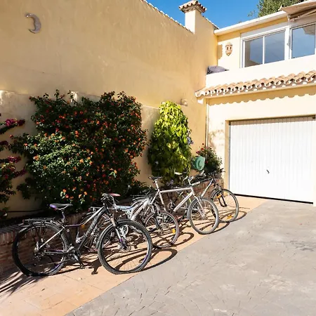 Spacious With Pool, Jacuzzi And Zen Garden - Only 5min To Town *