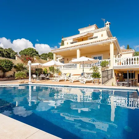 Spacious With Pool, Jacuzzi And Zen Garden - Only 5min To Town Estepona